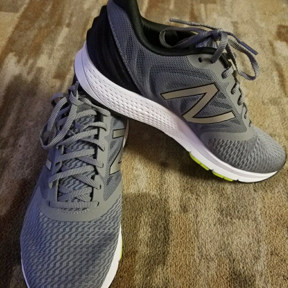 new balance vazee pronto